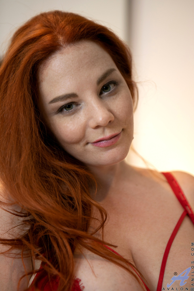 Preview photo for Promiscuous Redhead
