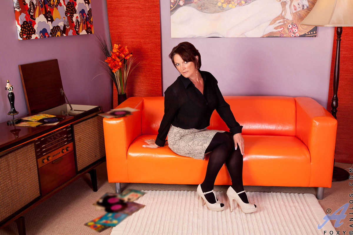 Preview photo for Couchspread