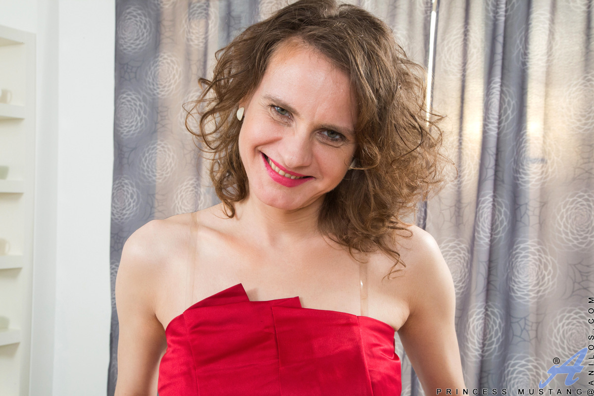 princess_mustang_s2-002.jpg