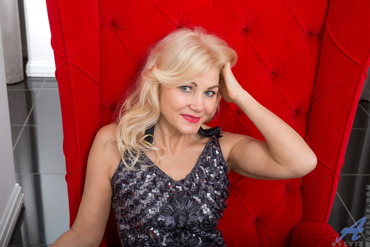 Preview photo for Sweet Sylvie
